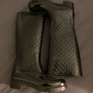 LOUIS VUITTON BOOTS